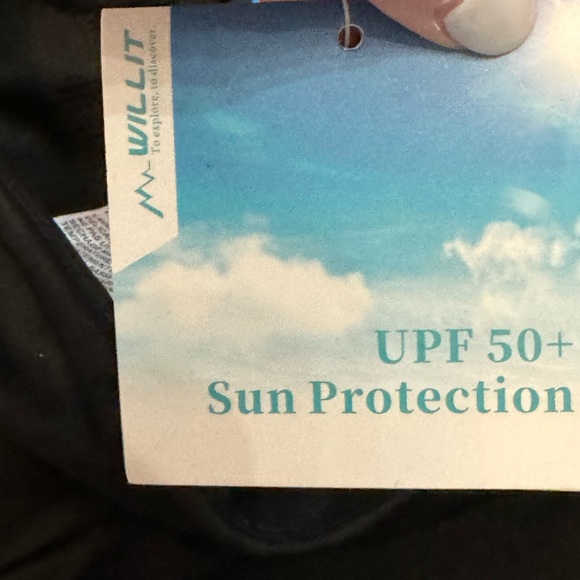 Willit women’s black shorts size small NEW 50 SPF - Picture 7 of 9